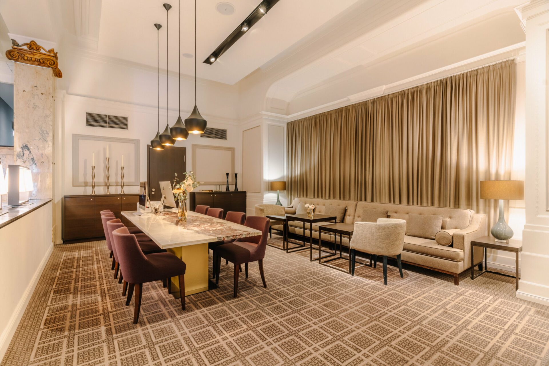 Empore / Lounge