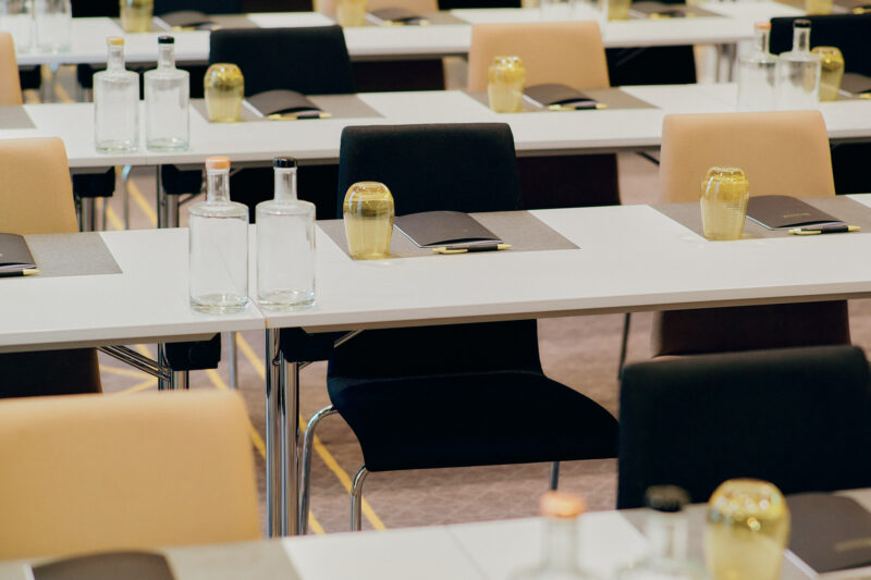 Reichshof Hamburg Meeting setup with tables and chairs